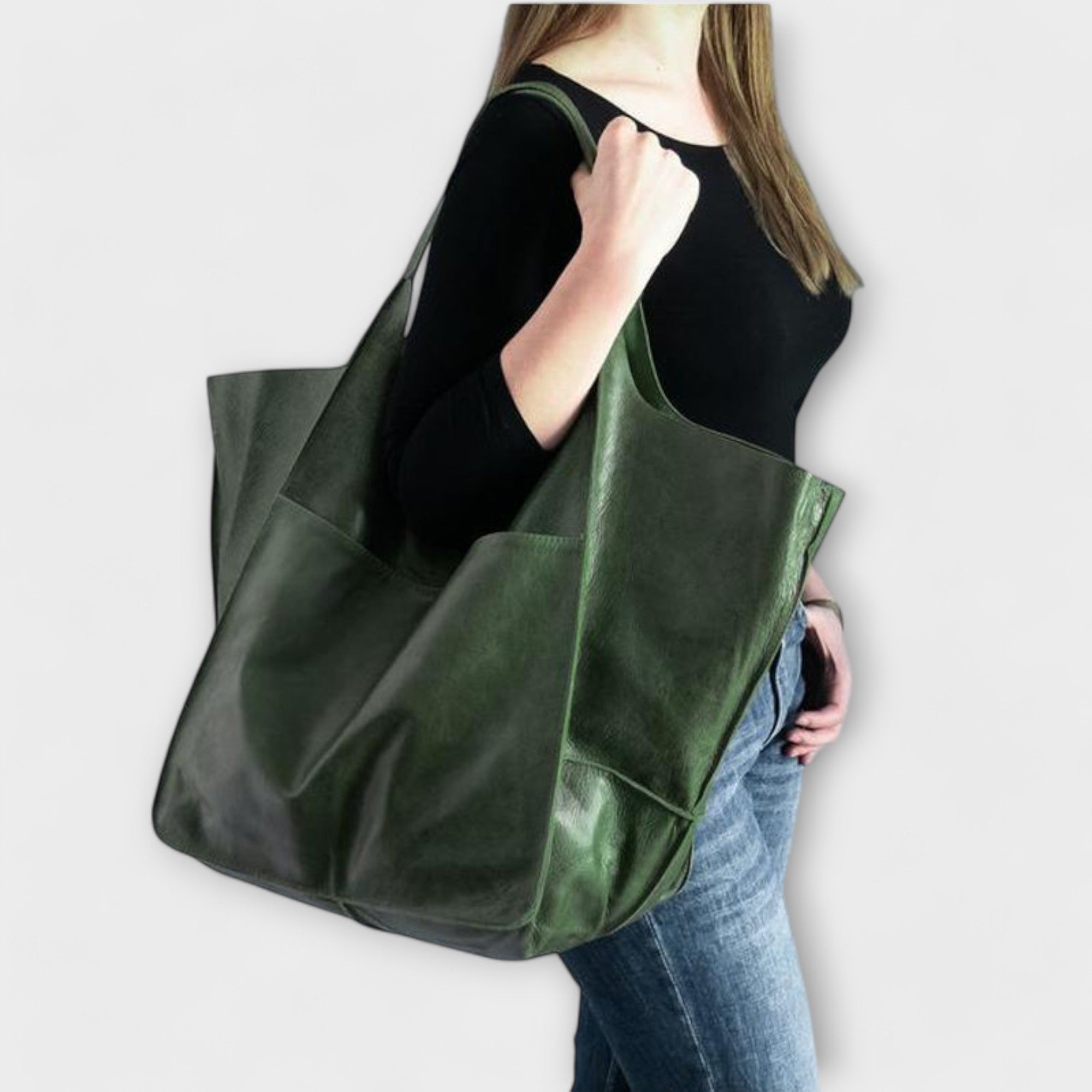 Spacious Weekend Travel Bag