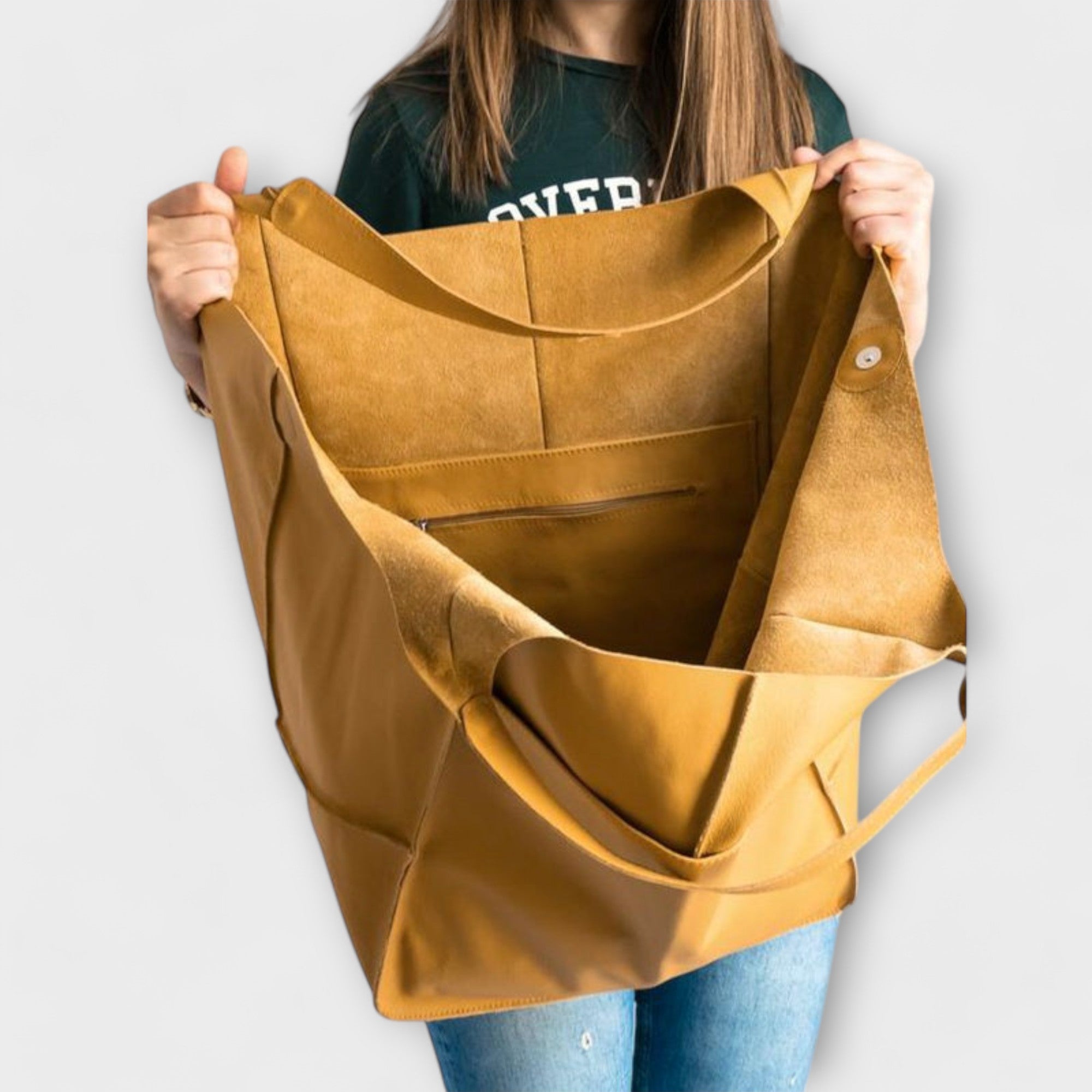 Spacious Weekend Travel Bag