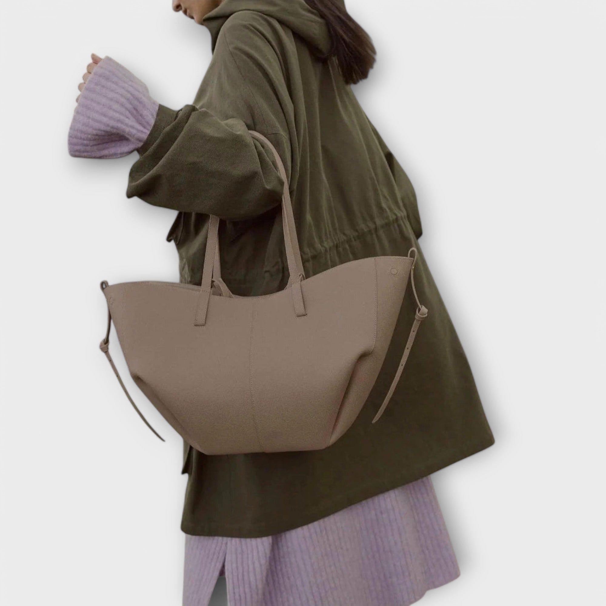 Chic Aura Bag