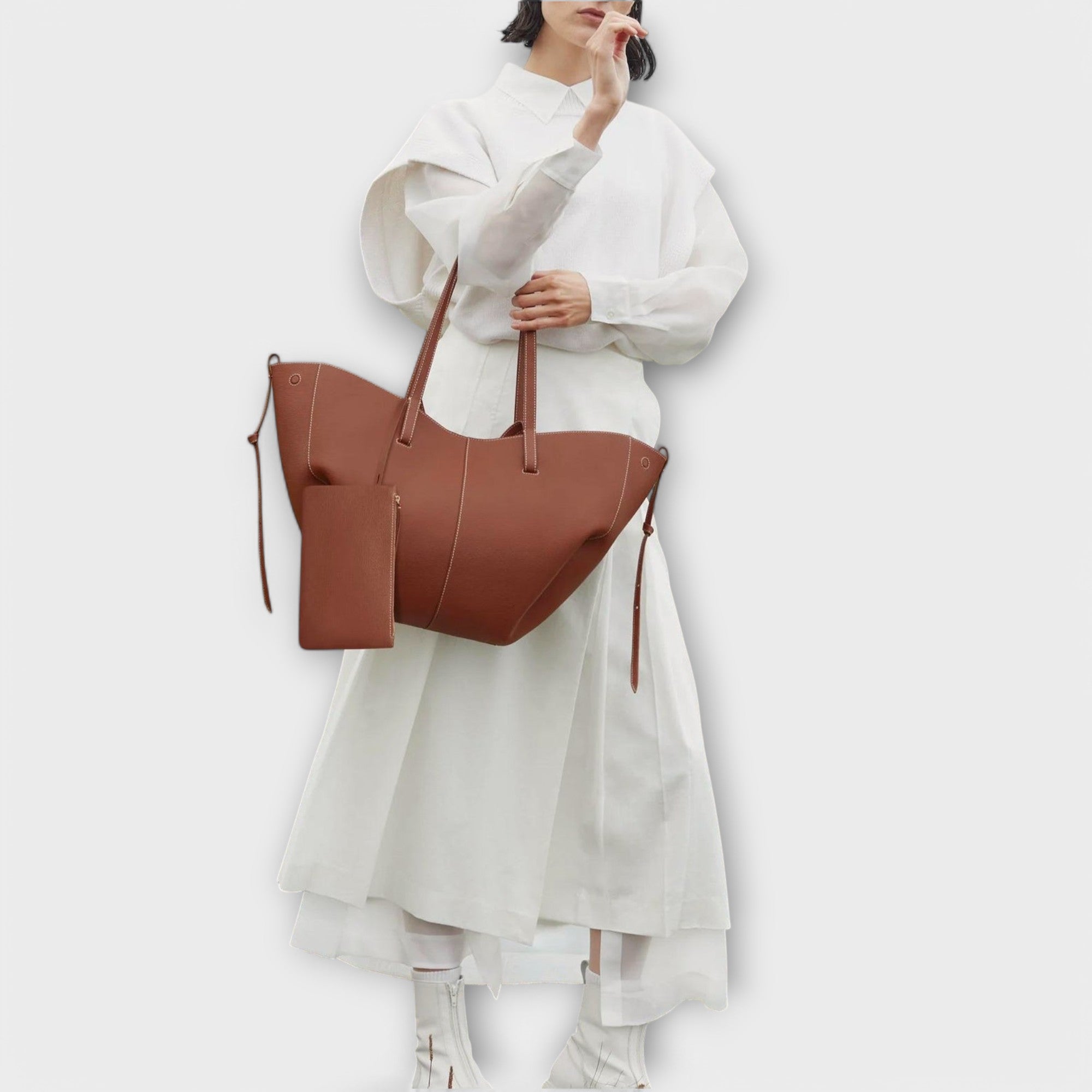 Chic Aura Bag