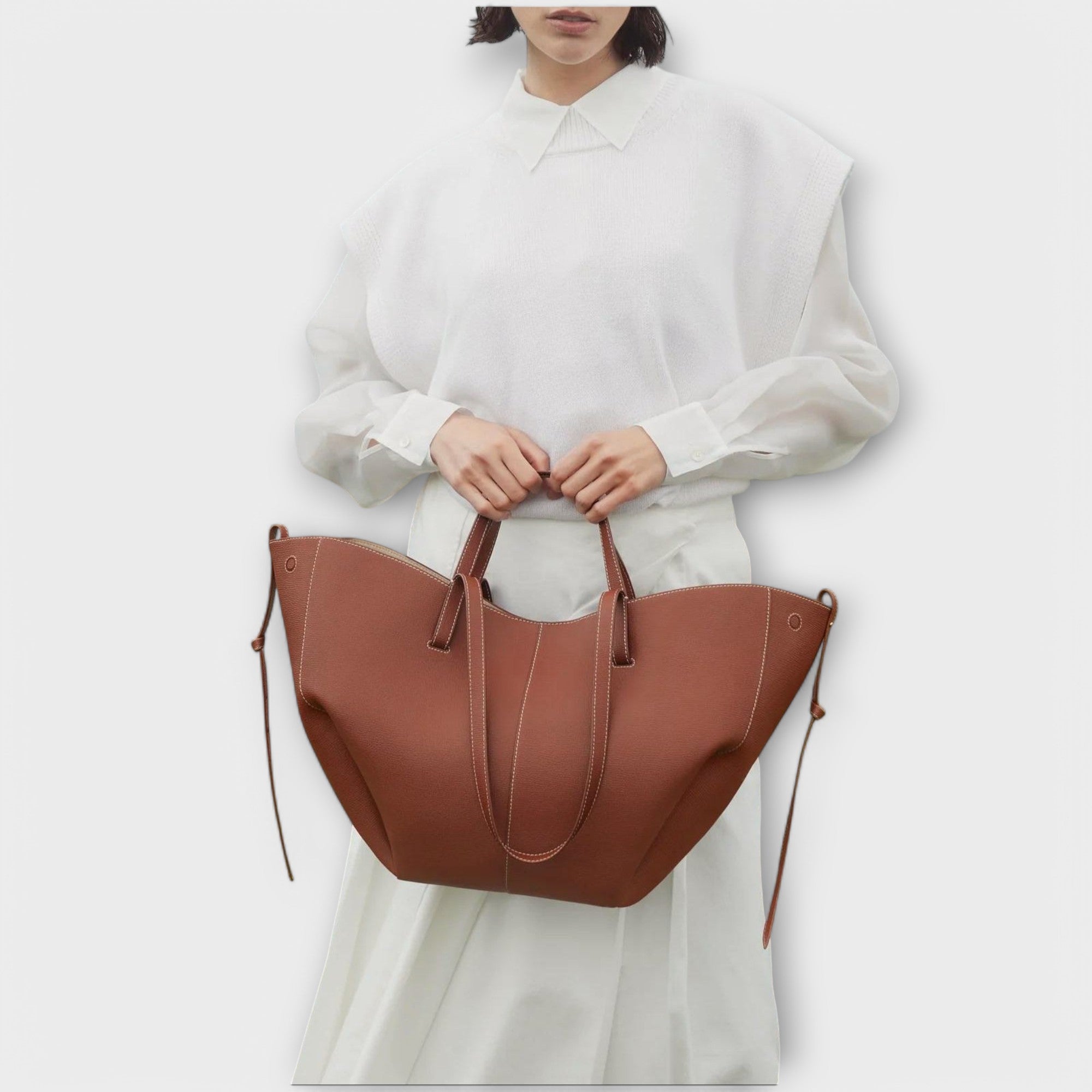 Chic Aura Bag