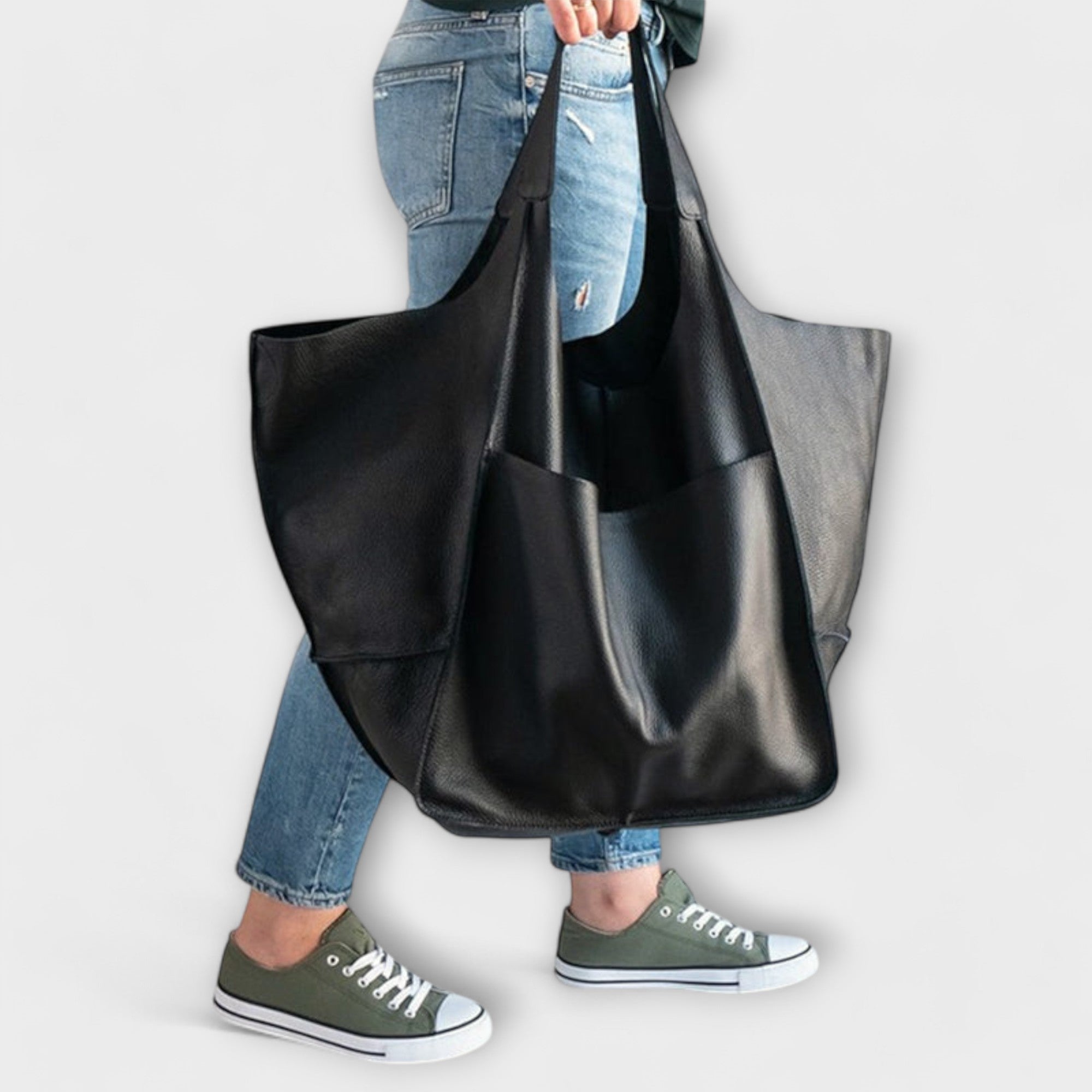 Spacious Weekend Travel Bag