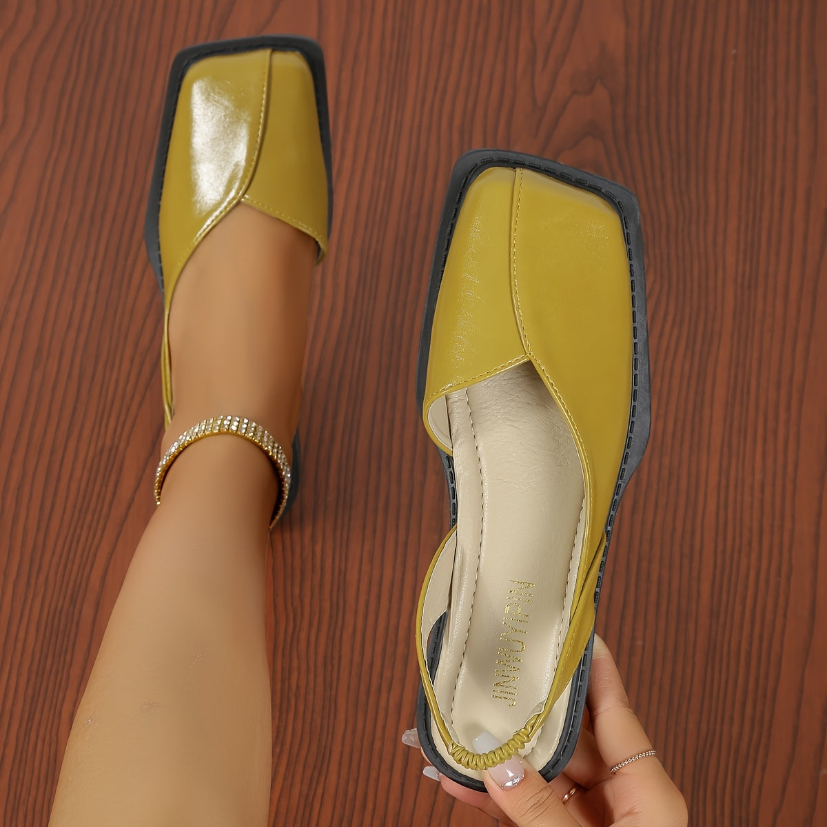 Chic Vintage Square Noise Mary Janes