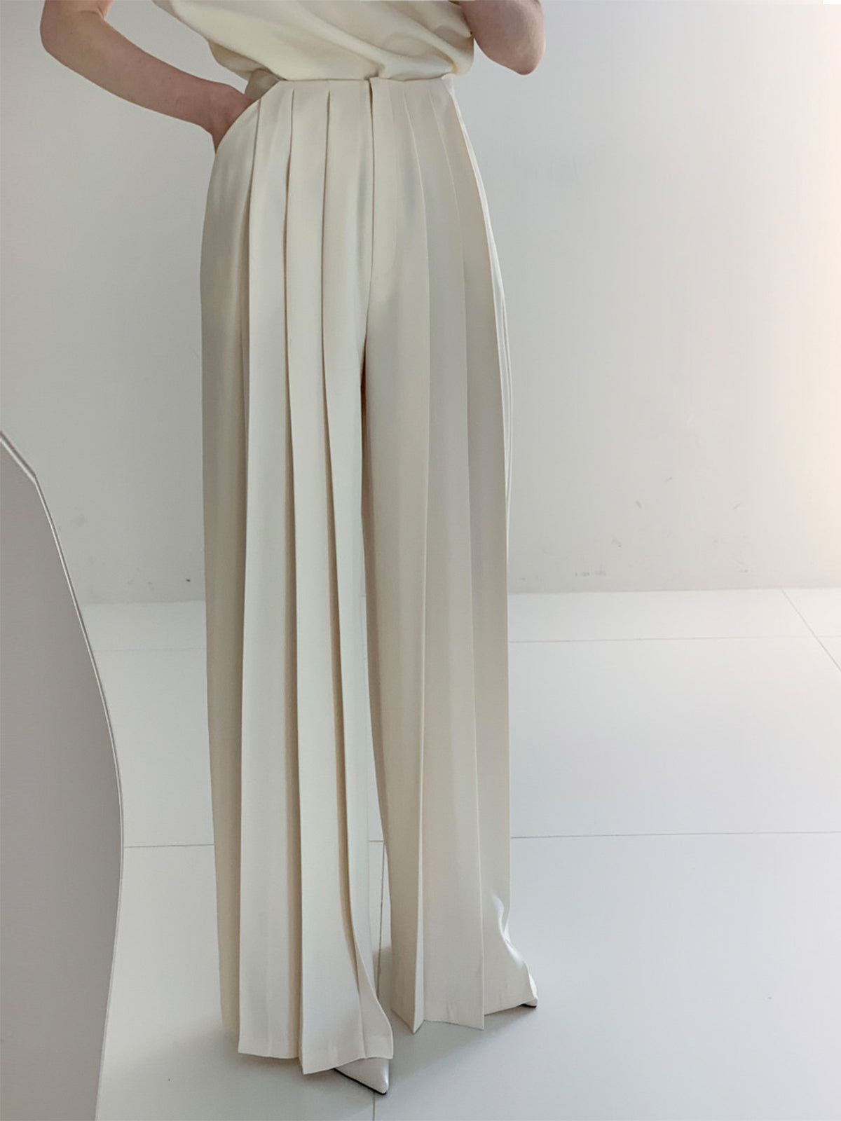 Pleated High-Waisted Wide-Leg Pants
