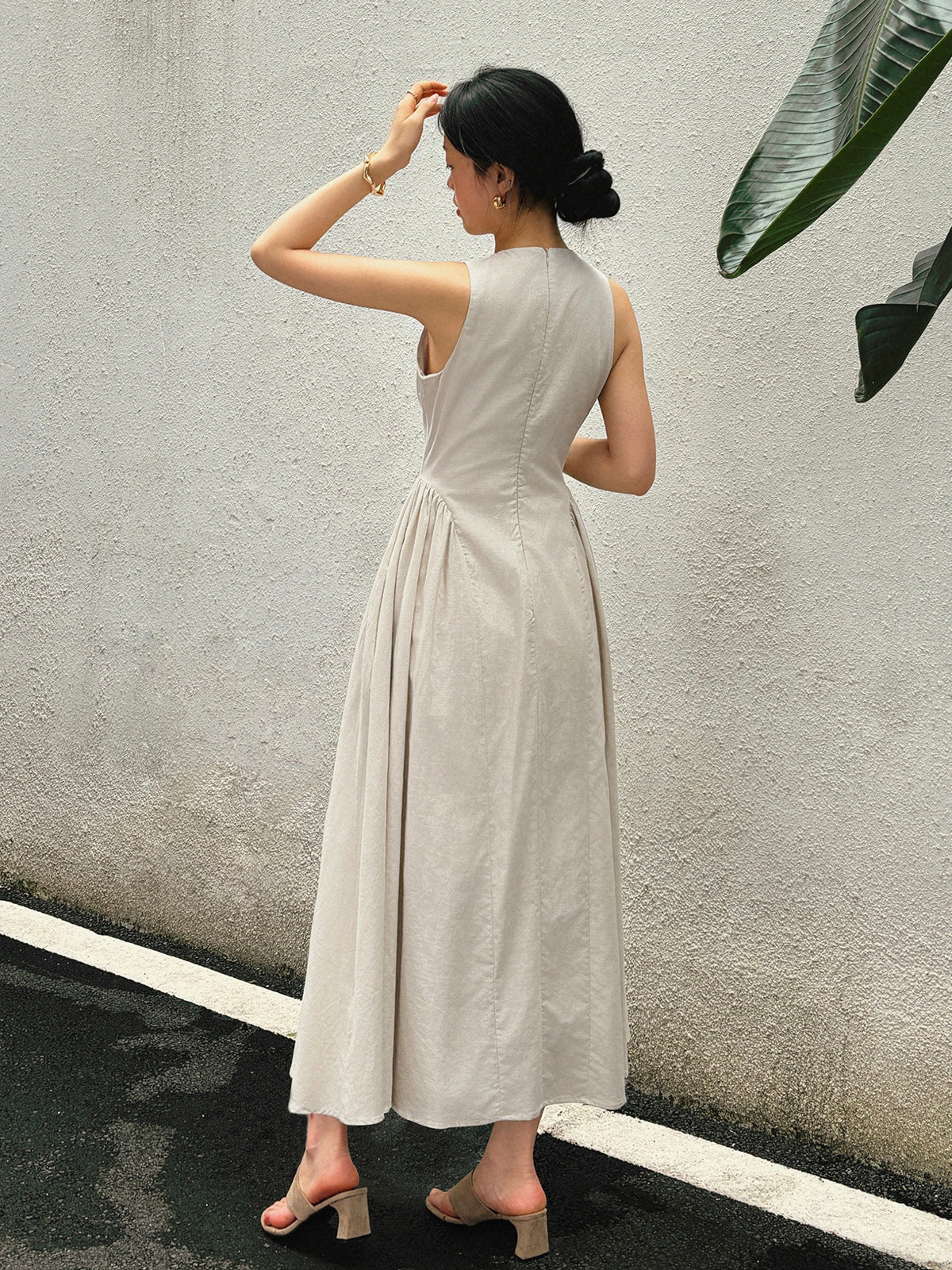 Cotton and Linen Pleated Cutout Maxi Dress